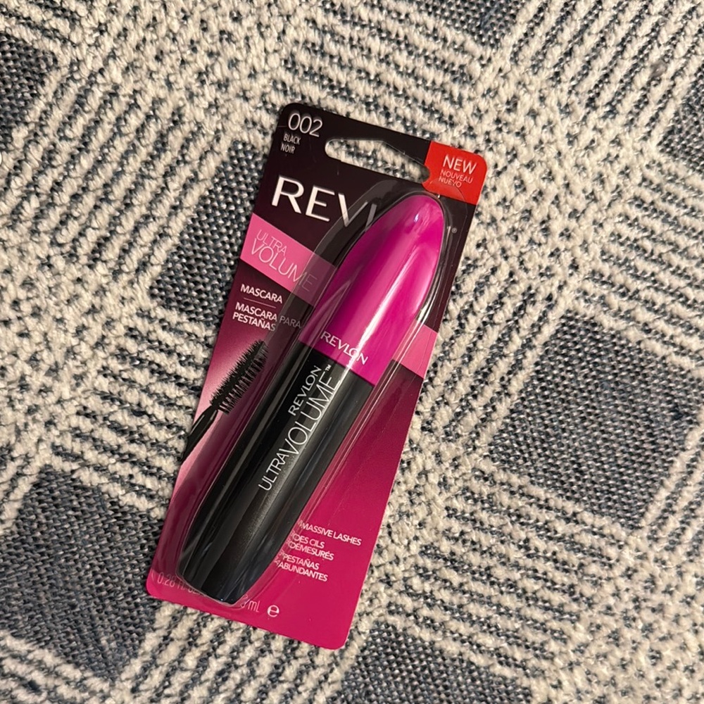 Revlon Ultra Volume Mascara in Black and Pink